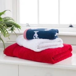 Dunelm Red Egyptian Cotton Towel -Simple Bathroom 1000072376 alt06