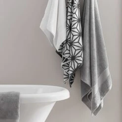 Dunelm White Egyptian Cotton Towel -Simple Bathroom 1000072383 alt03