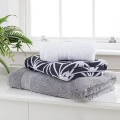 Dunelm White Egyptian Cotton Towel -Simple Bathroom 1000072383 alt04