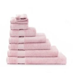 Dunelm Blush Egyptian Cotton Towel -Simple Bathroom 1000139998 alt04