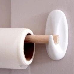 3M Command Command Medium Hooks 12 3M Command Command Medium Hooks -Simple Bathroom 1000158827 alt04