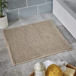 Dunelm Pebble Mini Bobble Shower Mat