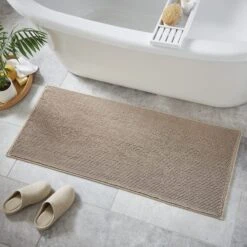 Dunelm Pebble Mini Bobble Bath Runner