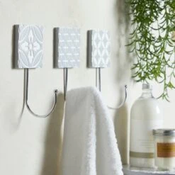 Dunelm Geo Tile Grey Floral Hook