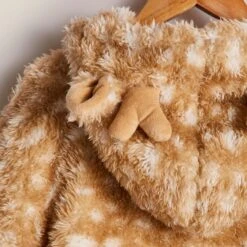 Dunelm Kids Darcie The Deer Blanket Hoodie -Simple Bathroom 30775995 alt03