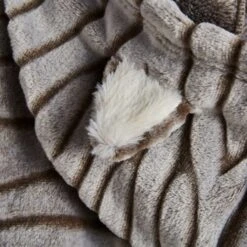 Dunelm Tao The Tiger Kids Oversized Blanket Hoodie -Simple Bathroom 30775997 alt03