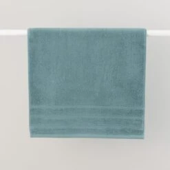 Dunelm Ultimate Towel Teal -Simple Bathroom 30807538 alt02